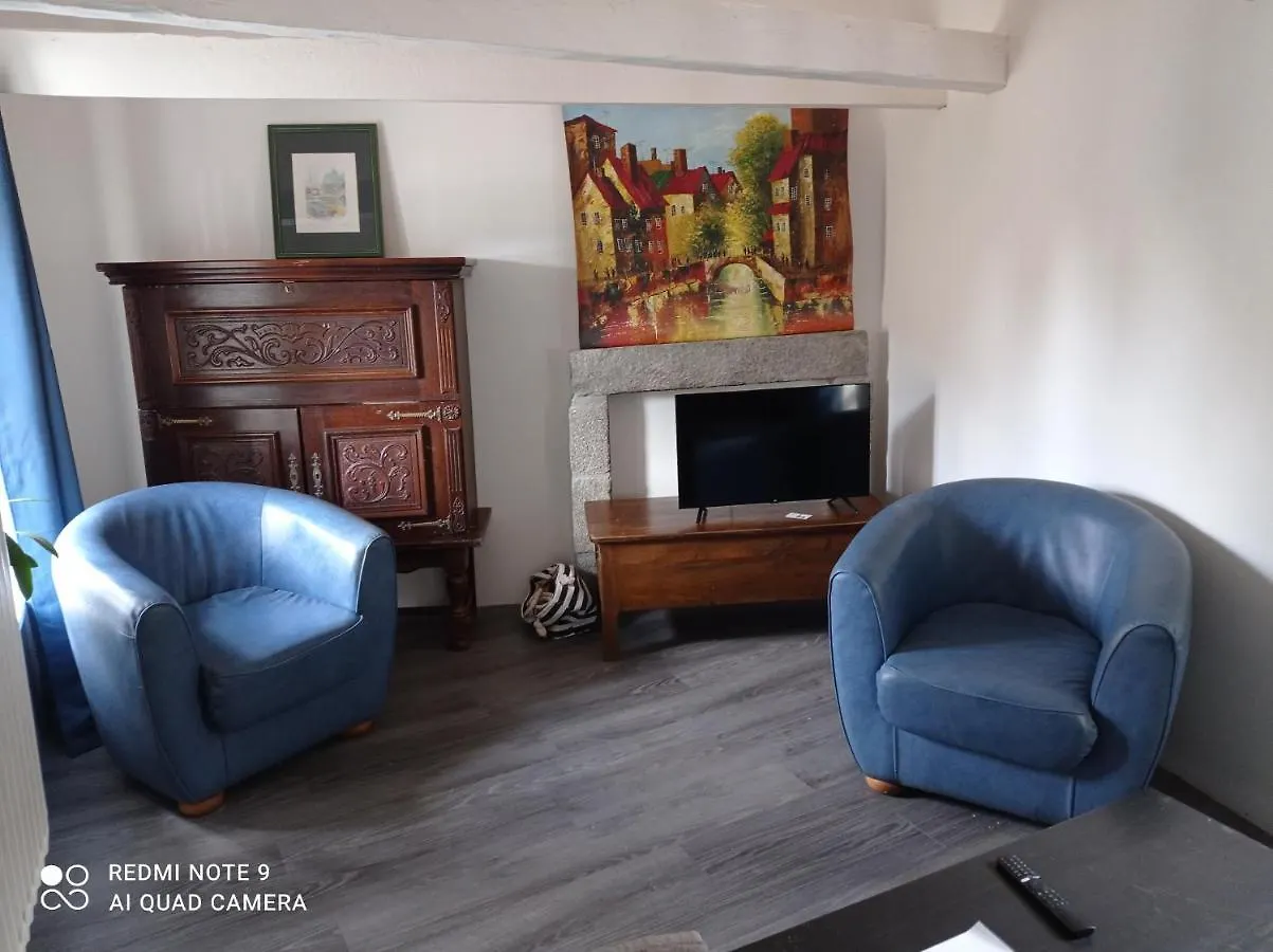 Le Terrier Du Lapin Blanc Apartment Saint-Brieuc 0*,  France